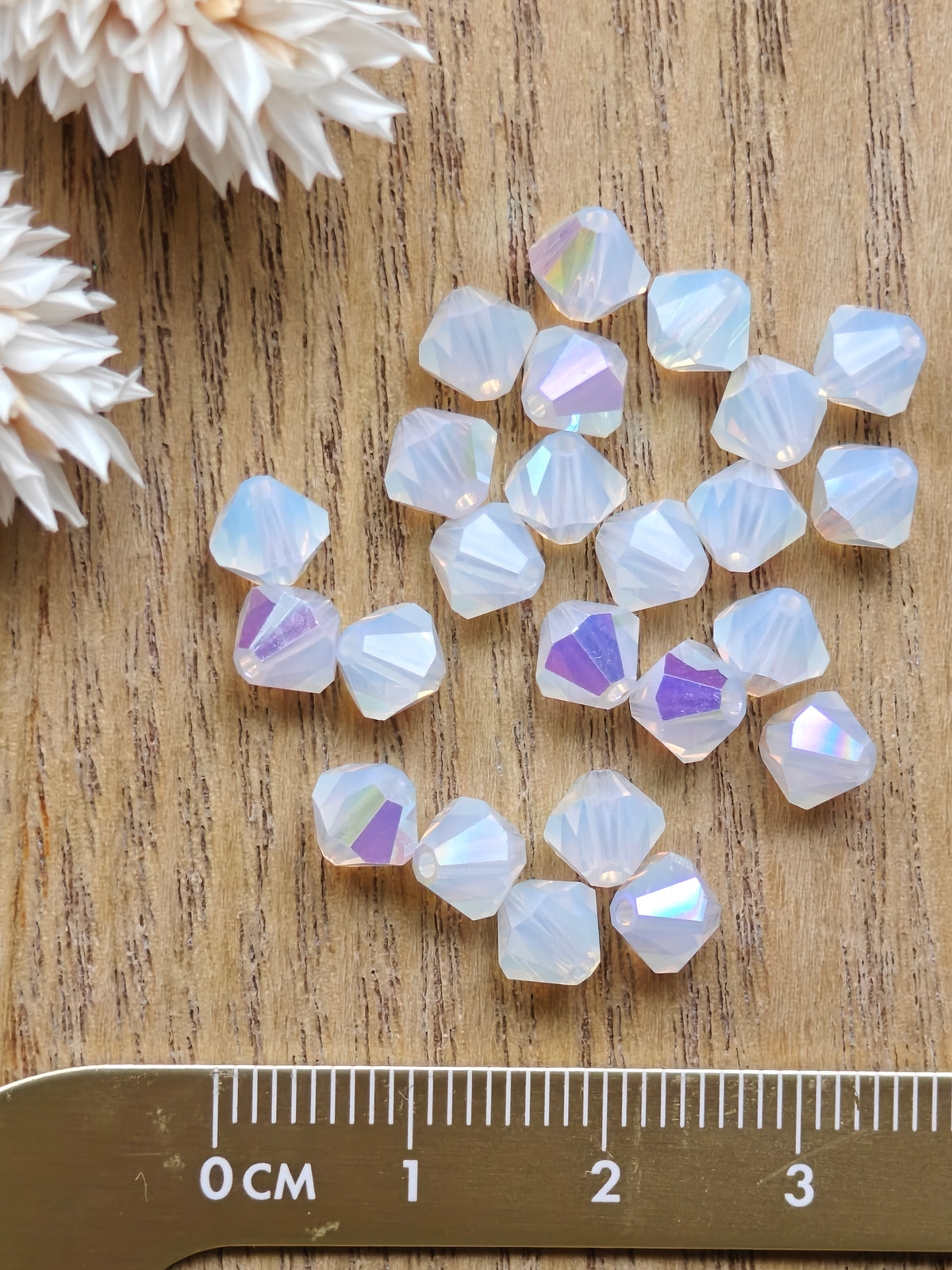 Preciosa® Bicone 6mm - Eri sävyjä 24kpl