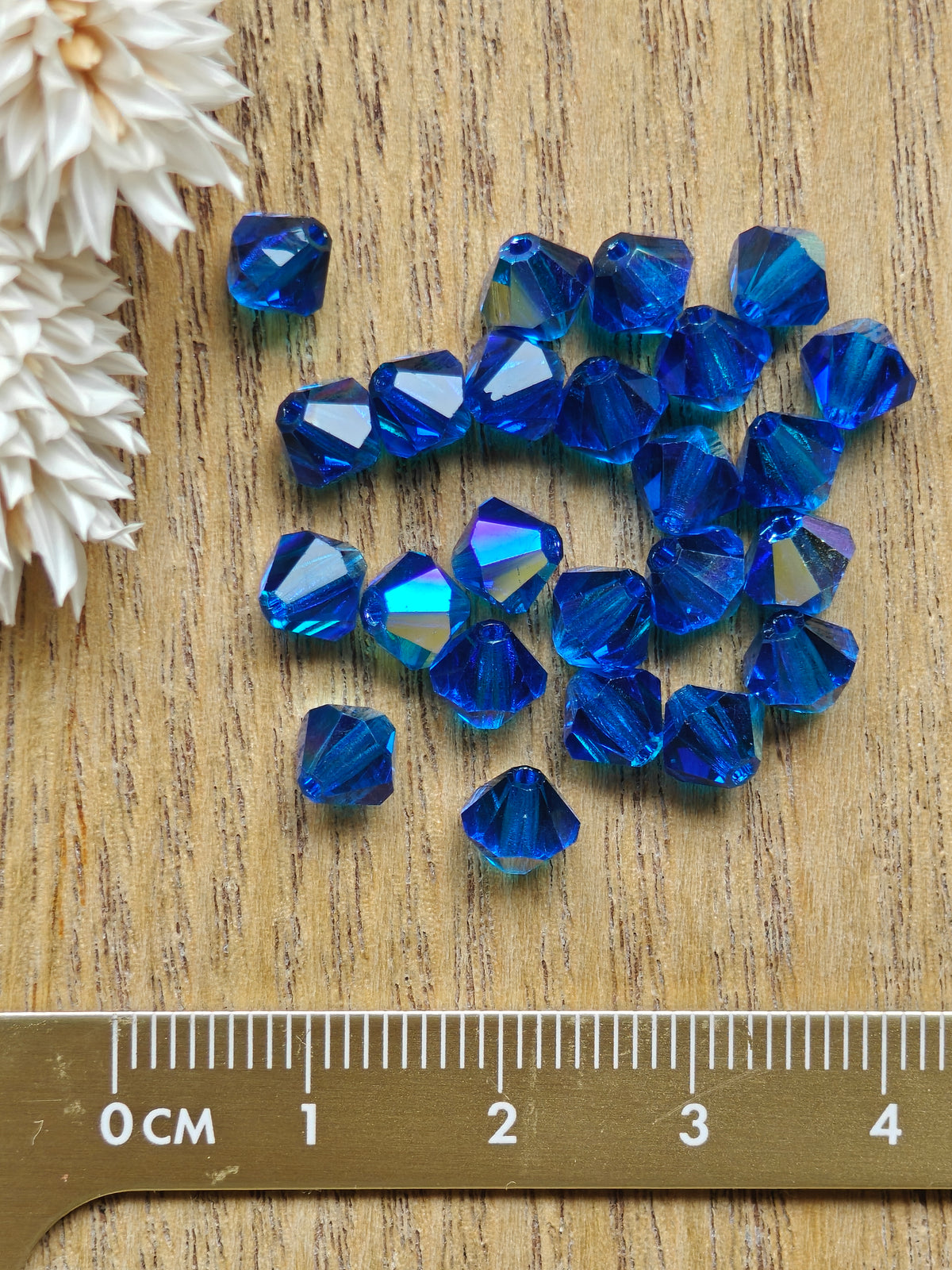 Preciosa® Bicone 6mm - Eri sävyjä 24kpl