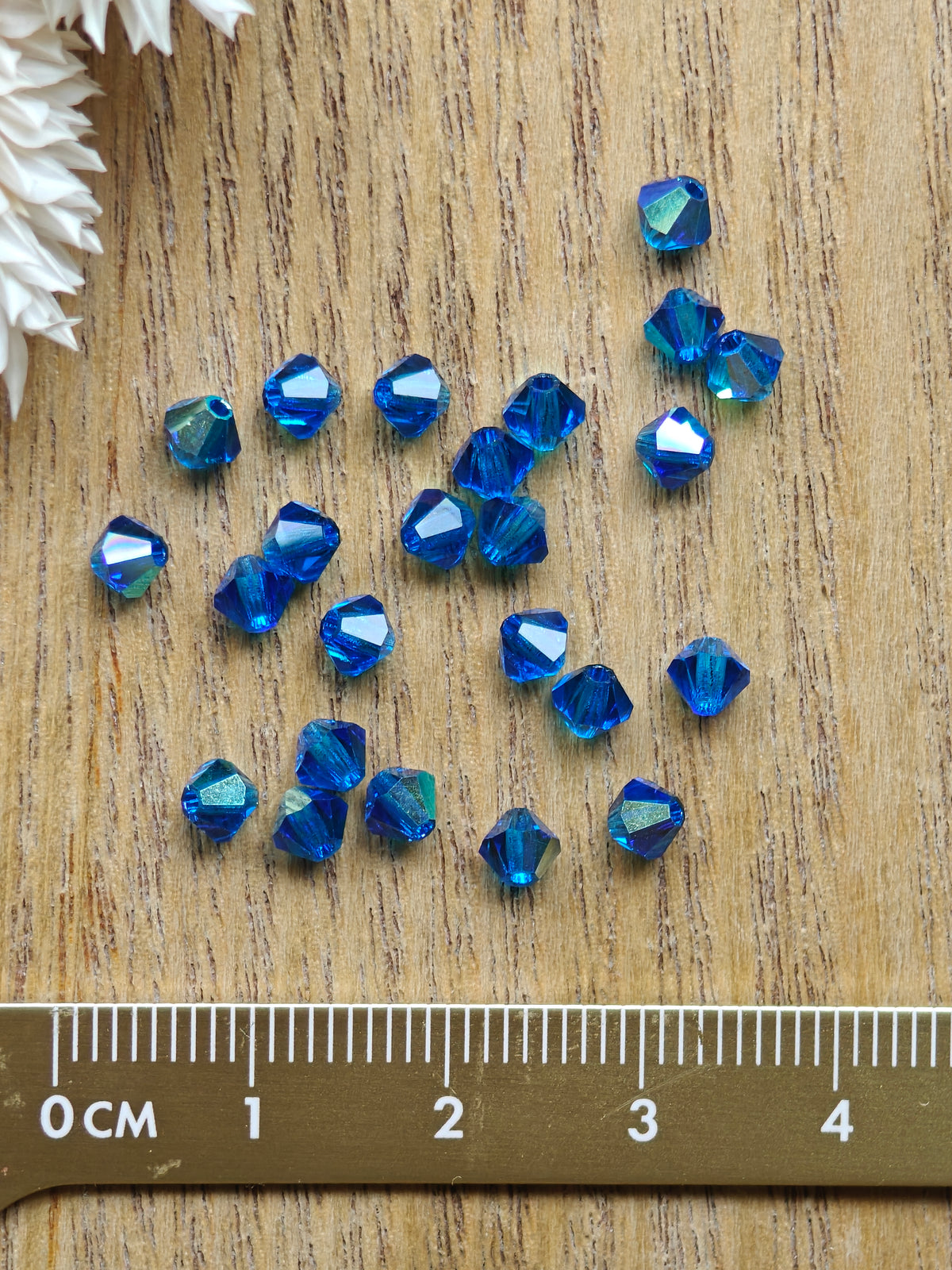 Preciosa® Bicone 4mm - Eri sävyjä 24kpl