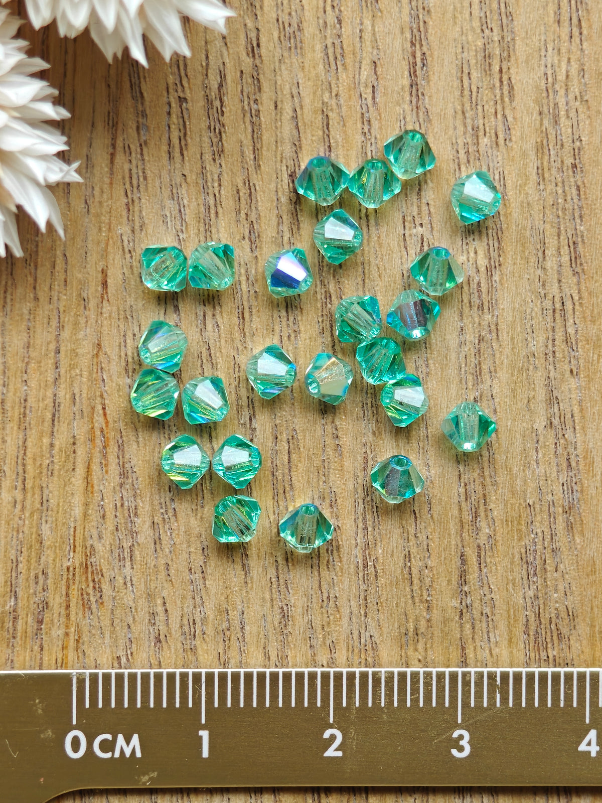 Preciosa® Bicone 4mm - Eri sävyjä 24kpl