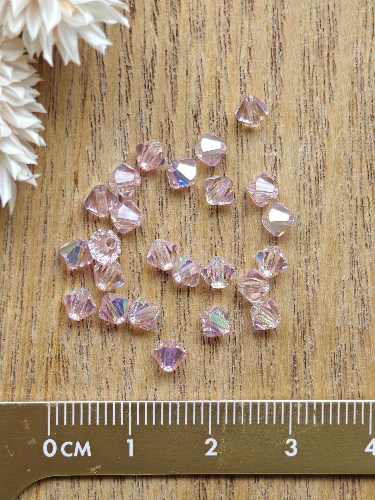 Preciosa® Bicone 4mm - Eri sävyjä 24kpl