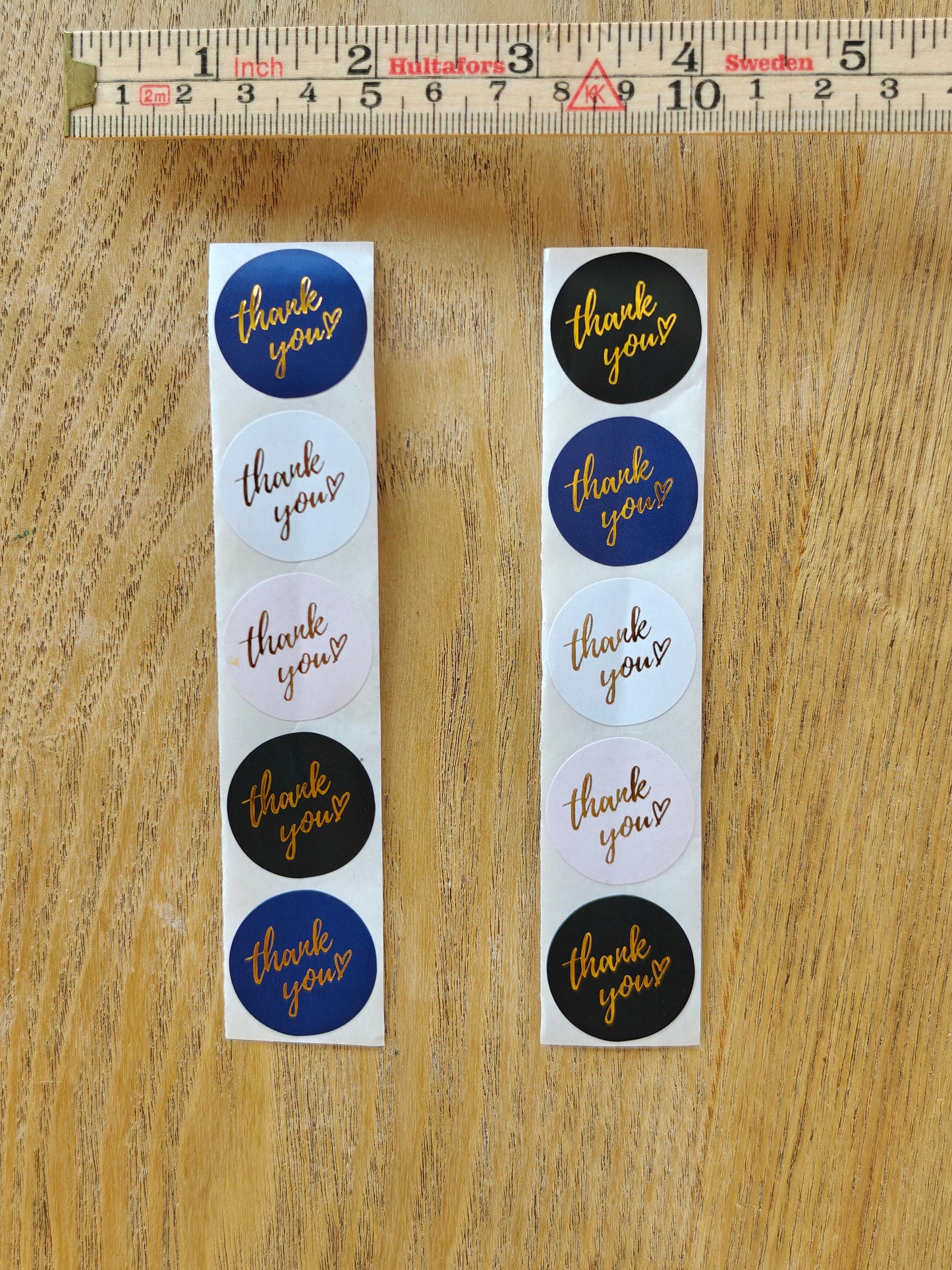 Tarra thank you tekstillä kiitoskortteihin ja pakkauksen sulkijaksi